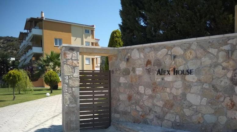 Alex House Aparthotel Zacharo Exteriör bild